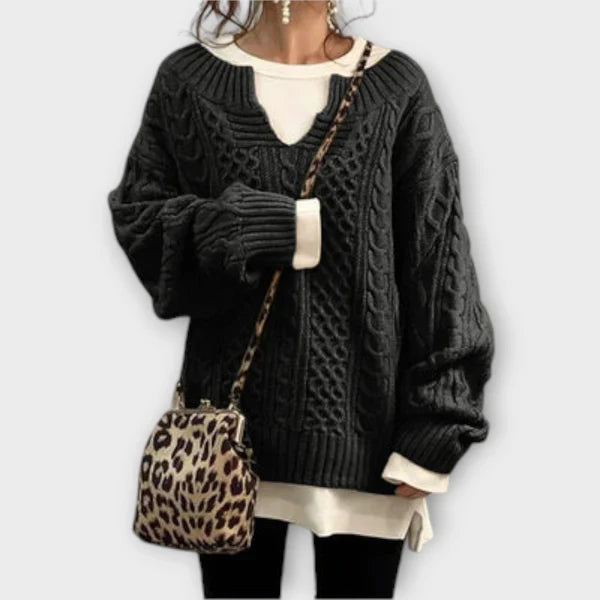 Oversizowy sweter z dzianiny