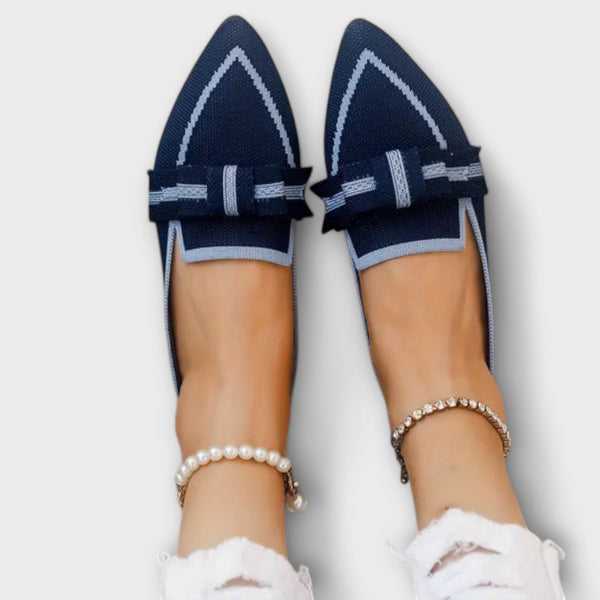 Stylowe damskie płaskie buty z wiązanym wzorem