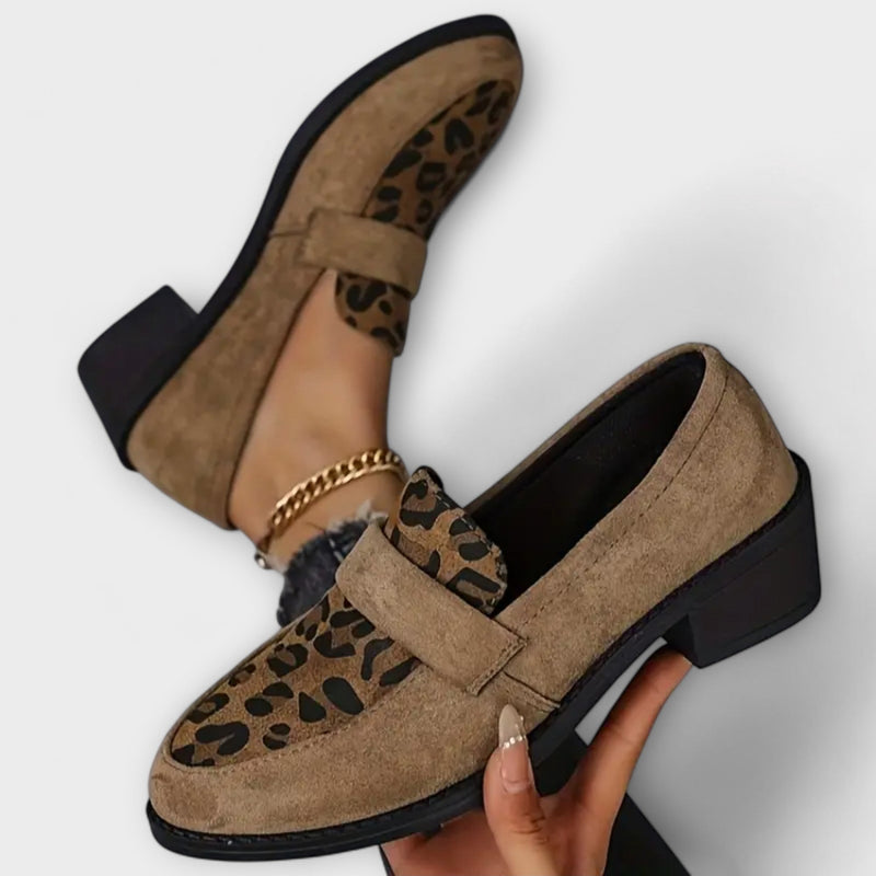 Karla - Stylowe damskie buty w panterkę